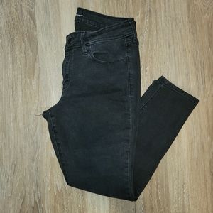 Old Navy "Pop on Straight" Black Jeans Womens 10 Short